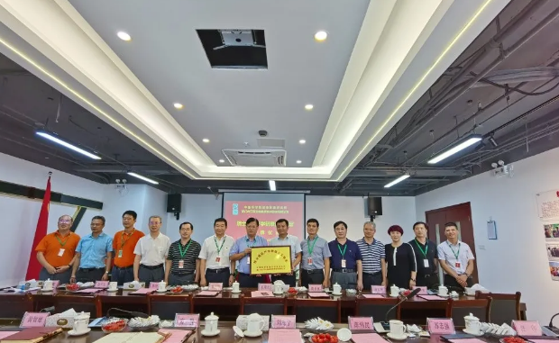 中国·BB贝博艾弗森(股份)有限公司-官方网站